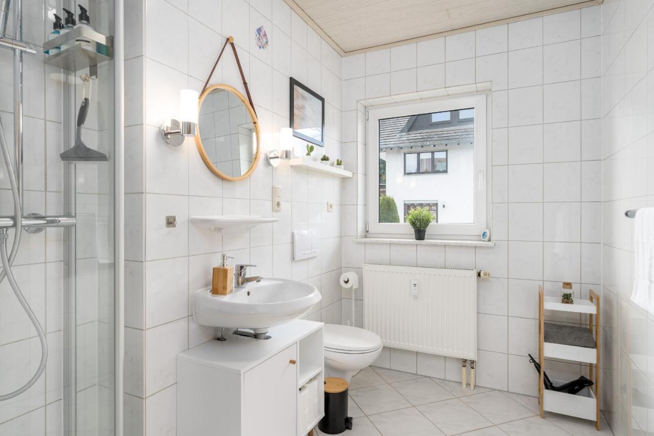 Harmony: Edersee Apartment - Sperrmauer - Lounge Εξωτερικό φωτογραφία